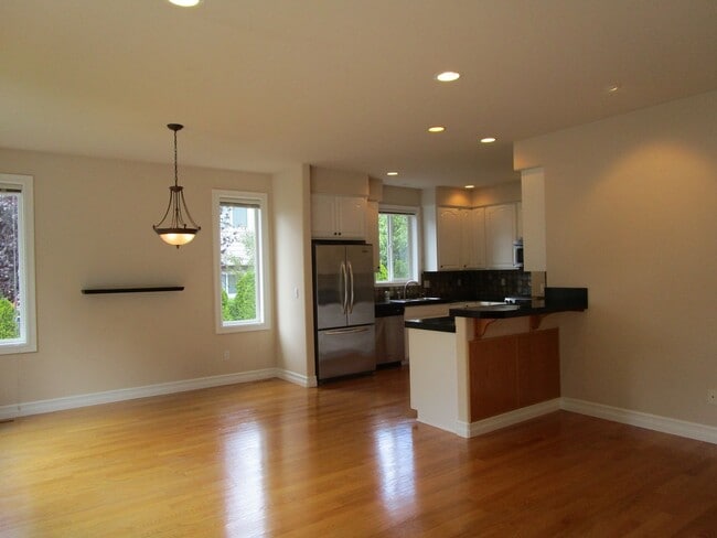 Building Photo - 3604 Cedar Glen Way