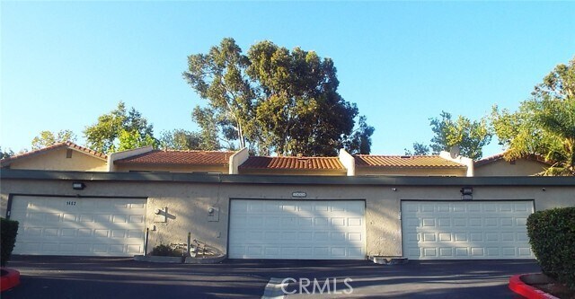 Foto del edificio - 1464 Camelot Dr