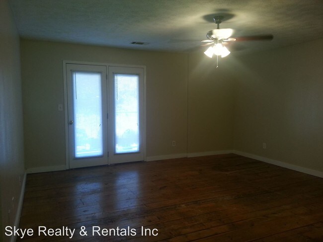 Building Photo - 3412 Hazelwood Ln