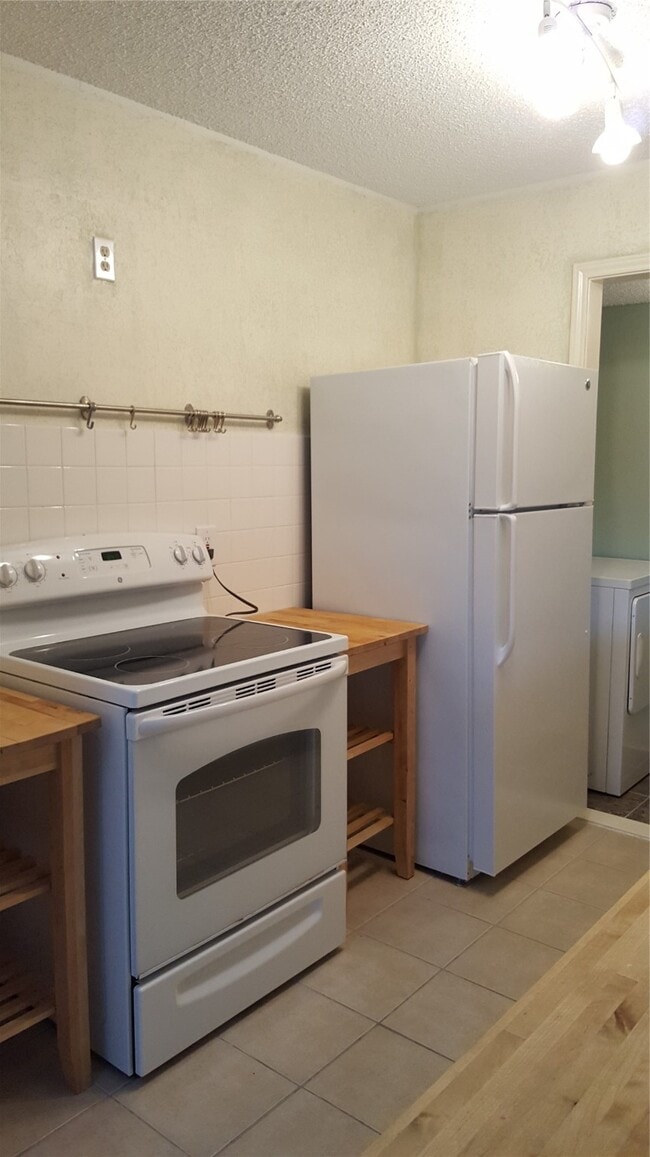 Foto del edificio - 8483 Sands Point Dr