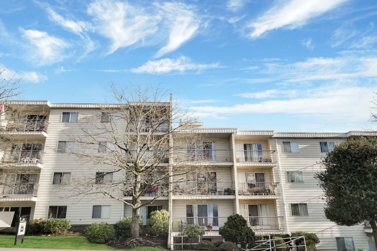 Mount Benson Arms Apartments 350 Terminal Av N Nanaimo, BC