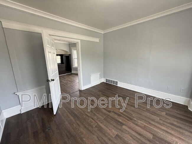 Foto del edificio - 2155 N 32nd St