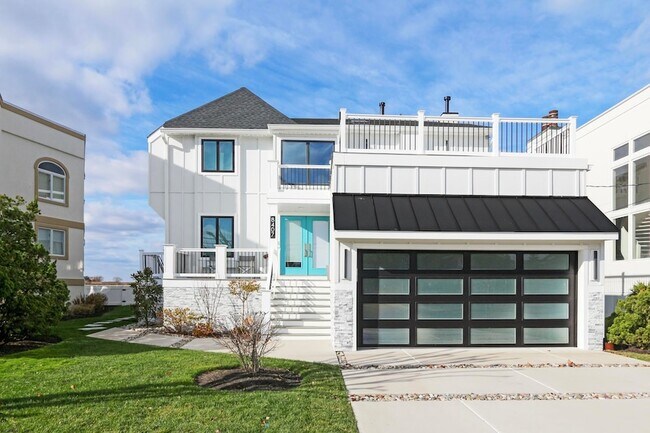 Foto del edificio - 8407 Wellington Ave