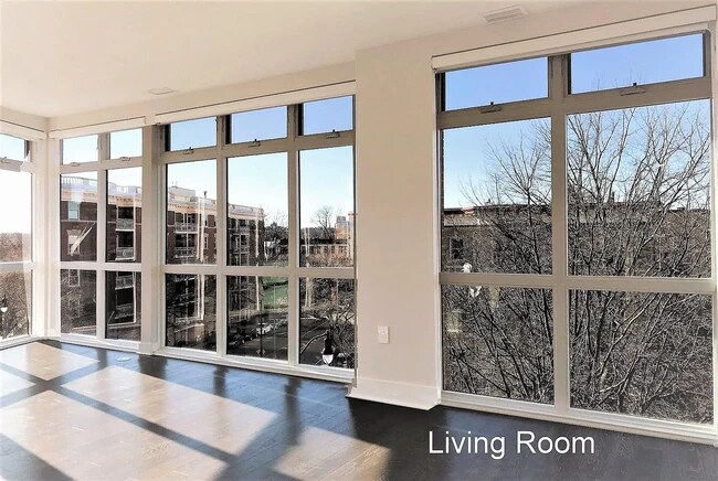 Foto del edificio - 1794 Lanier Pl NW