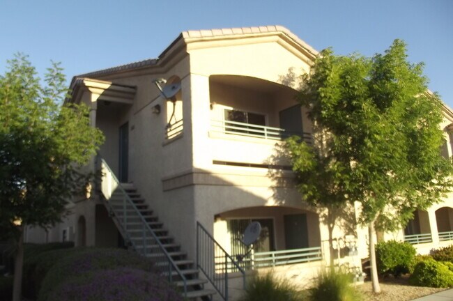 Foto del edificio - Henderson - 2 bedroom condo