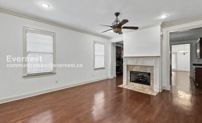 Foto del edificio - 2067 Ross Park Way