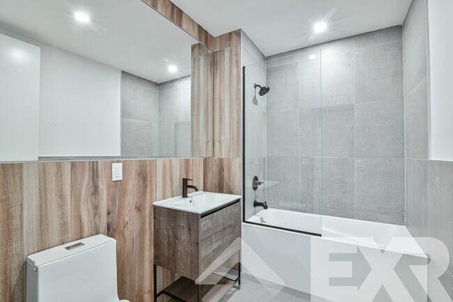 Foto del edificio - 1365 Nostrand Ave.