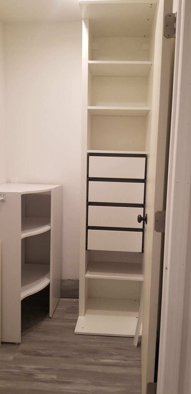 Foto del edificio - 24336 Crestlawn St
