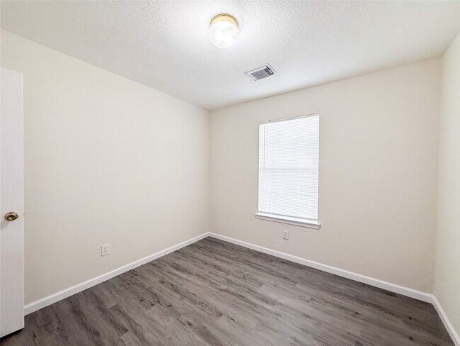 Building Photo - 1023 Verde Trails Dr