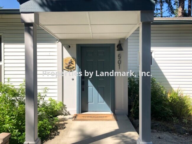 Building Photo - 501 Ridge View Dr