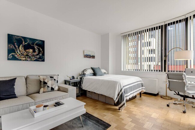 Building Photo - 455 East 86th St