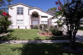 Building Photo - 9768 Bay Vista Estates Blvd