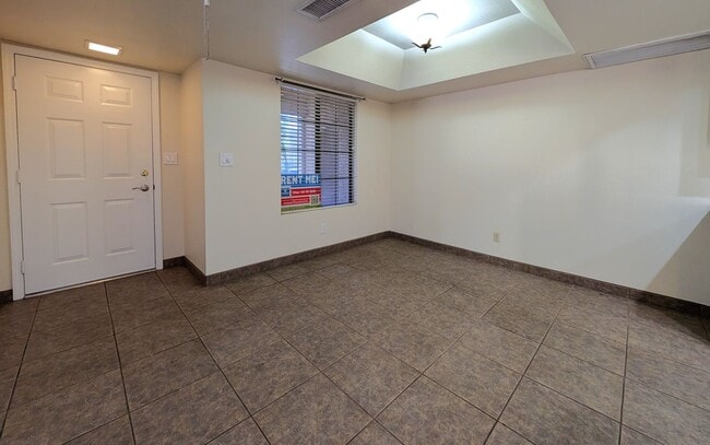 Building Photo - 2 Bedroom Condo in the Amber Hills Condomi...