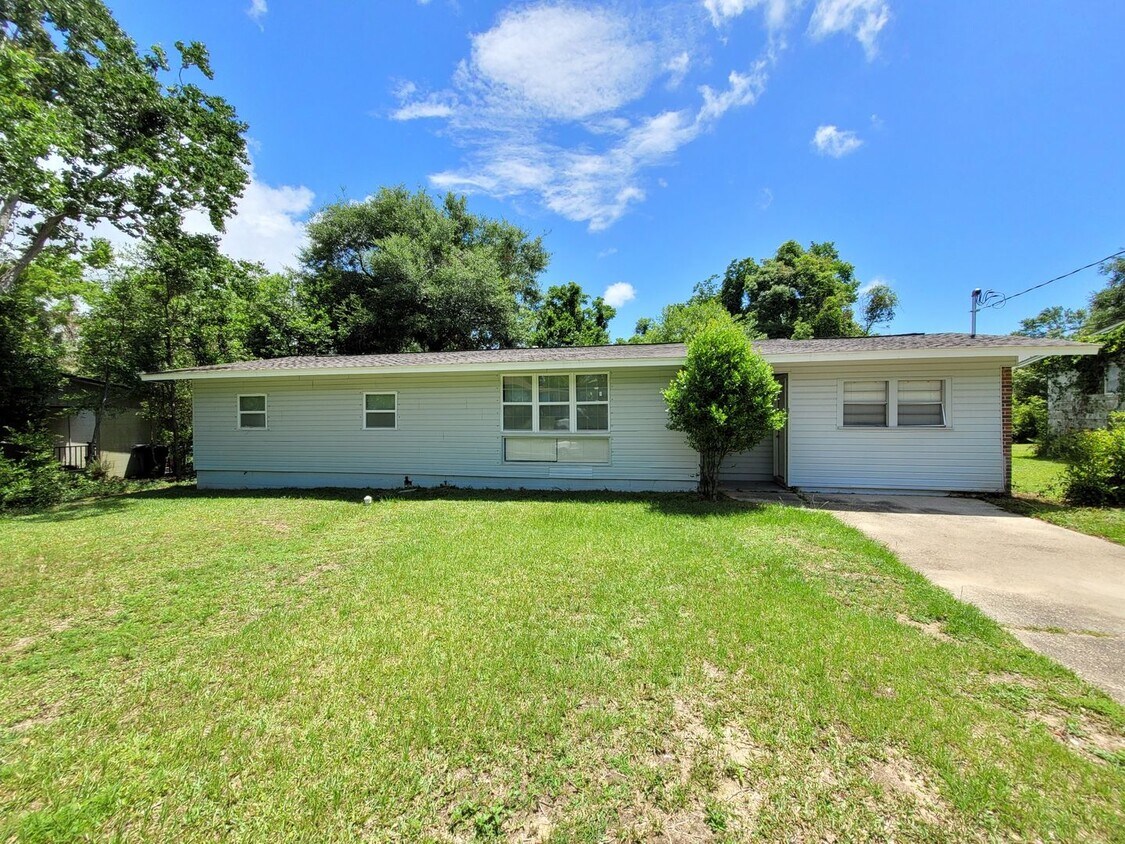 Primary Photo - 5442 Thornhill Rd