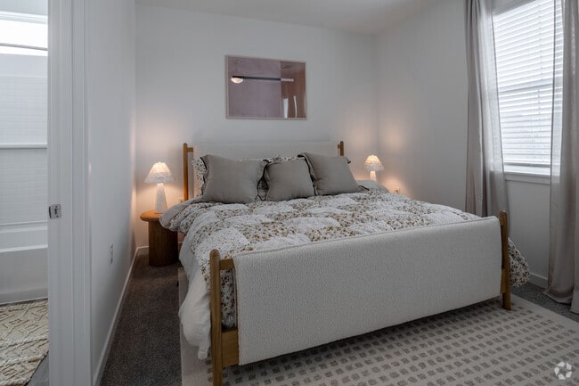 2BR, 2.5BA - 1,239SF - B3 - second Bedroom - YardHomes® Hero Way