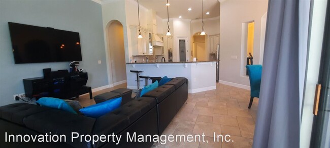 Building Photo - 4 br, 3 bath House - 3350 Levanto Dr