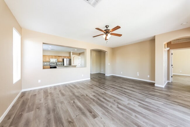 Foto del edificio - 11602 W Edgemont Ave