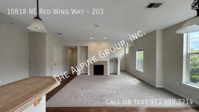 Building Photo - 10818 NE Red Wing Way