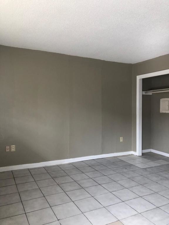 Building Photo - 4527 Tigerland