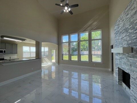 Foto del edificio - 1601 Canyon Creek Ct