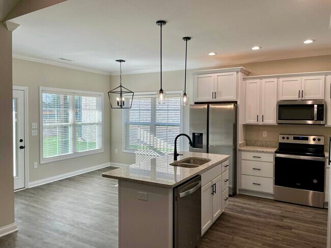 Foto del edificio - 1221 Shallowford St