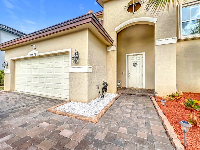 Foto del edificio - 12579 NW Milestone Pl