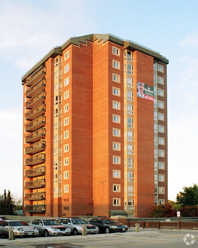 The Westhaven Apartments 3033 Portage Ave Winnipeg, MB