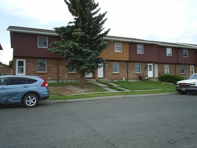 Building Photo - 923 Hialeah St