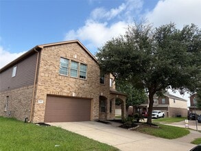 Building Photo - 410 Sunwood Glen Ln