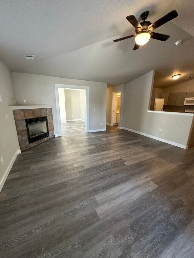 Building Photo - 4407 Springer Ct