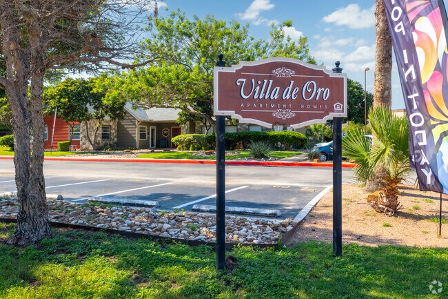 Entrada - Villa de Oro