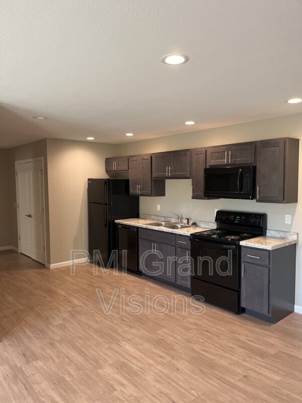 Foto del edificio - 1401 W North 4th St