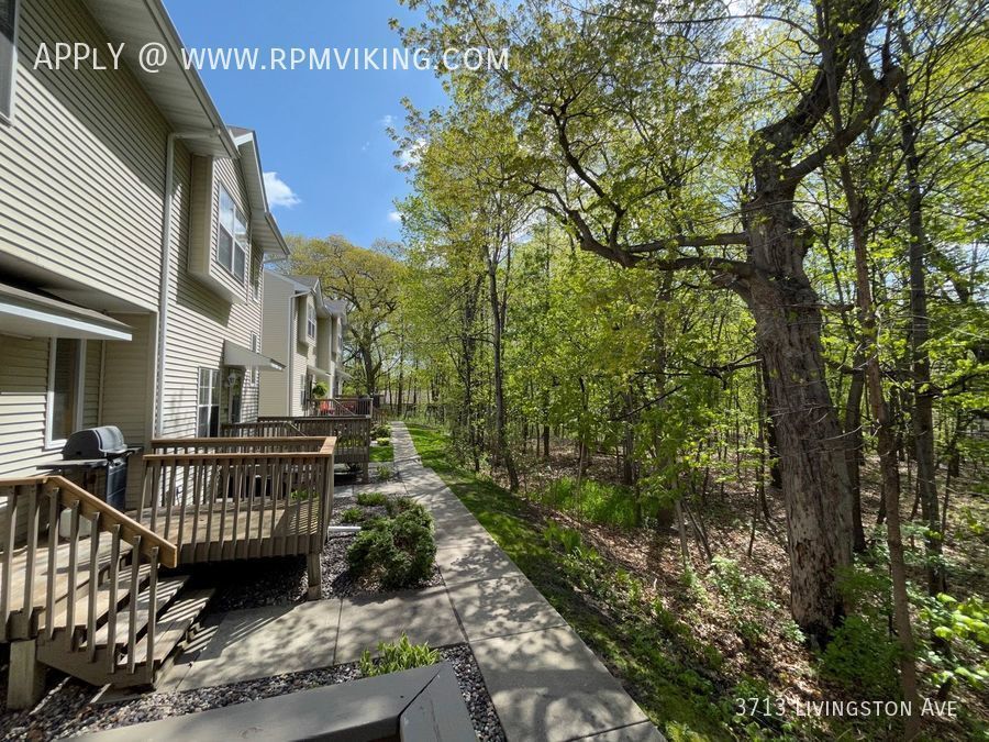 Foto principal - $1995 for July 1 move in. 3BR 2.5 BA Spaci...