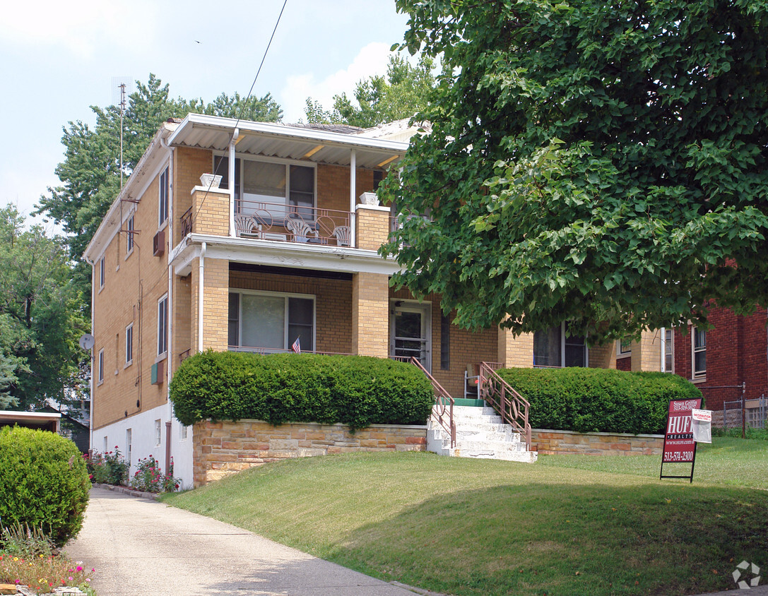 Building Photo - 3036 Temple Ave