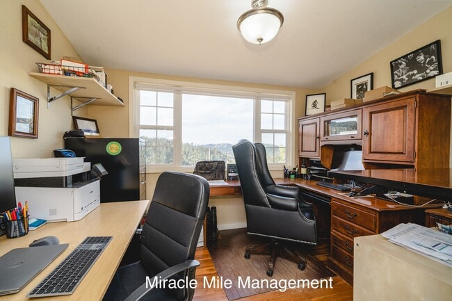 Foto del edificio - West Marin Luxury Retreat – Private Estate with Panoramic Views