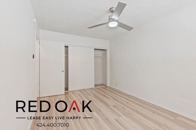 Foto del edificio - 7067 Hawthorn Ave