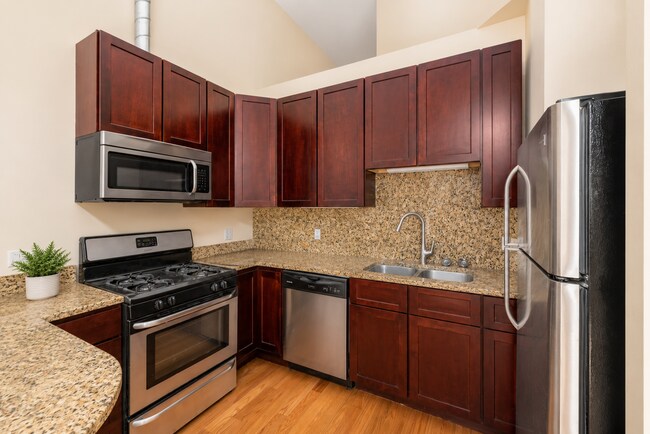 Foto del edificio - 2415 W 24th St