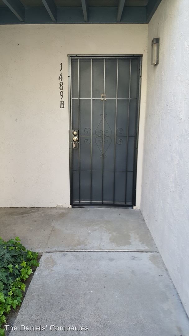 Building Photo - 2 br, 2 bath House - 1489 B Gustavo