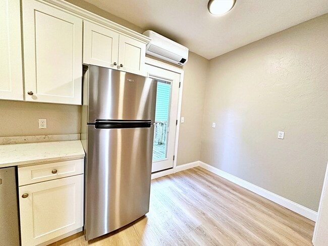 Foto del edificio - 89 Cottage St