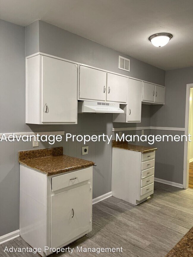 Foto del edificio - 3 br, 1.5 bath House - 3610 Rhodes Ave.