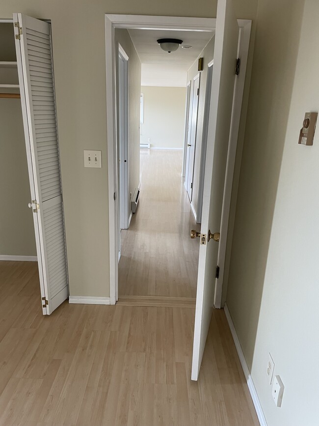 hallway from master - 711 11th St
