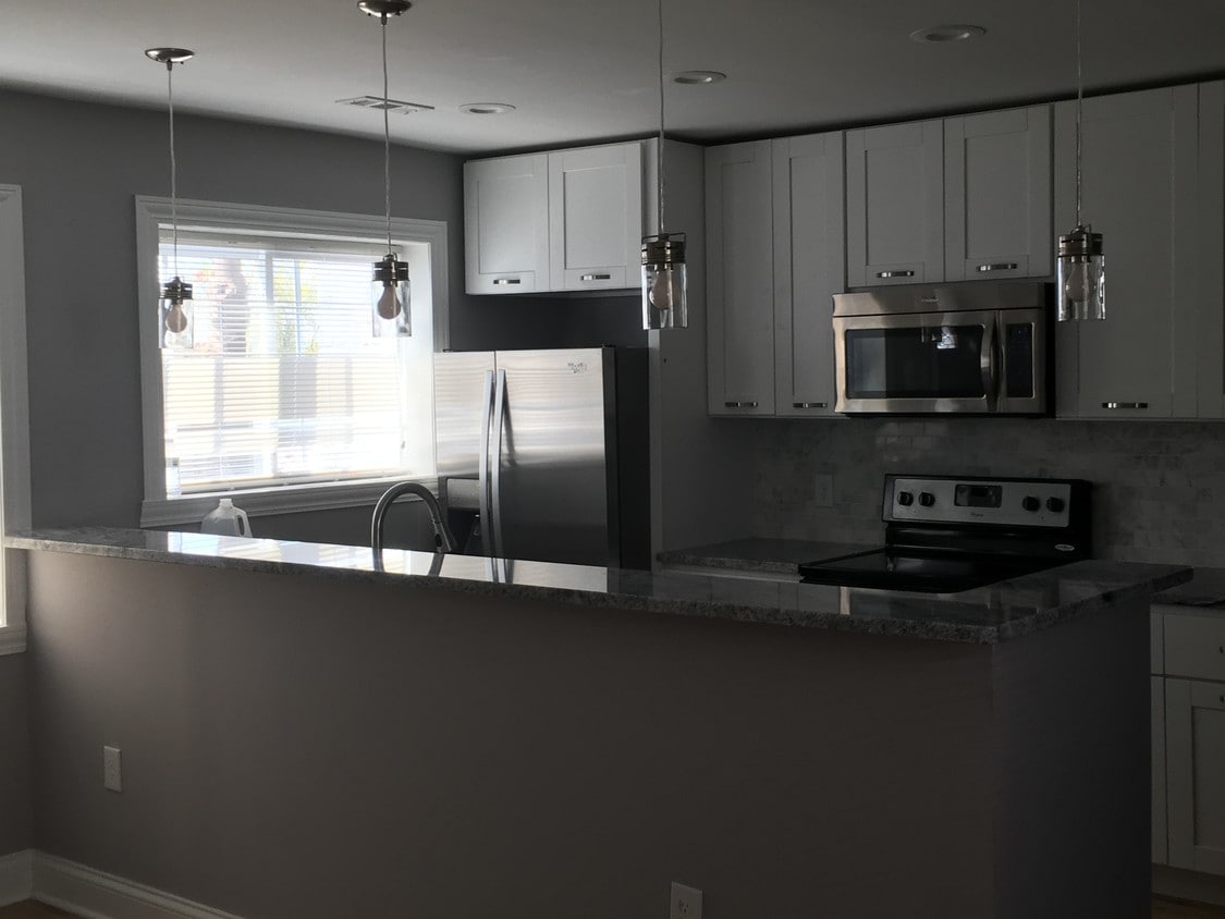 Primary Photo - 846 48th St NE