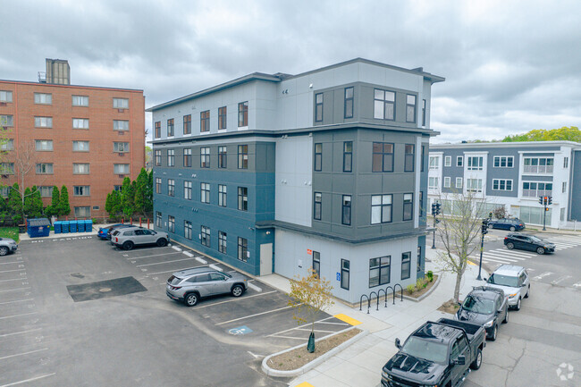 Building Photo - 882 Massachusetts Ave