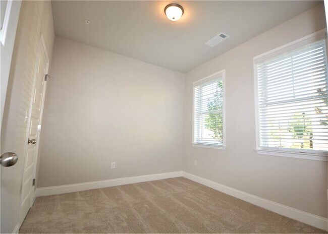 Building Photo - 1708 Prelude Pointe