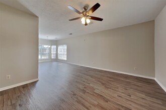 Building Photo - 11307 Sunshine Park Dr