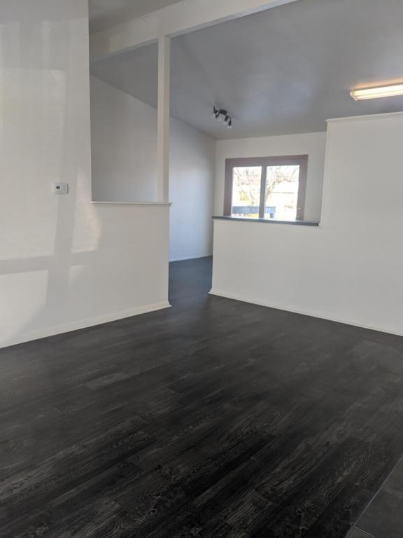 Building Photo - 1320 Meadowbrook Dr