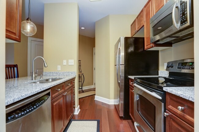Photo - Luxurious One Bedroom Condo in Buckhead!