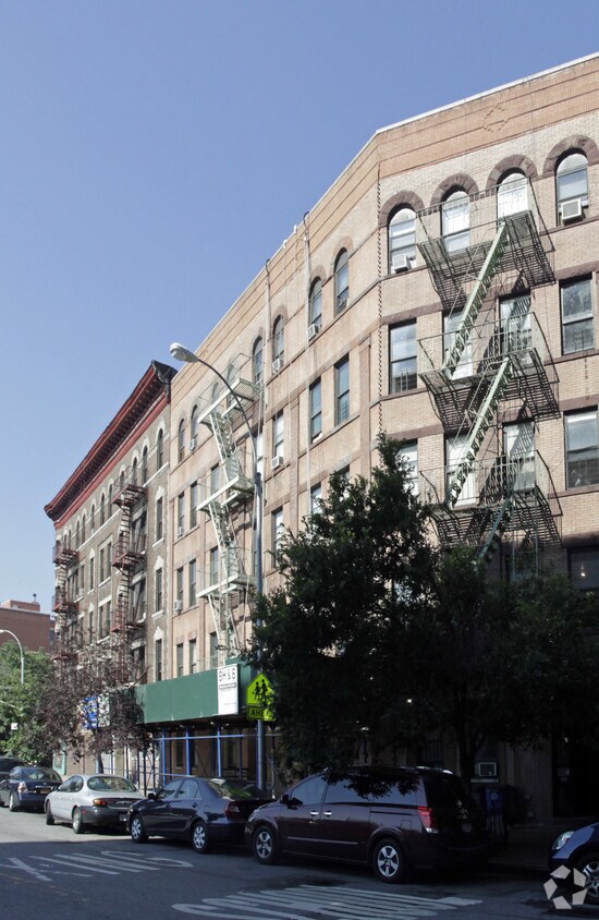 Foto del edificio - 873 Brook Ave - Round Vii