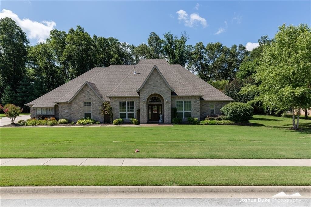 Primary Photo - 455 Monterey Pl