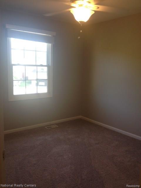 Building Photo - 24307 Weathervane Ct